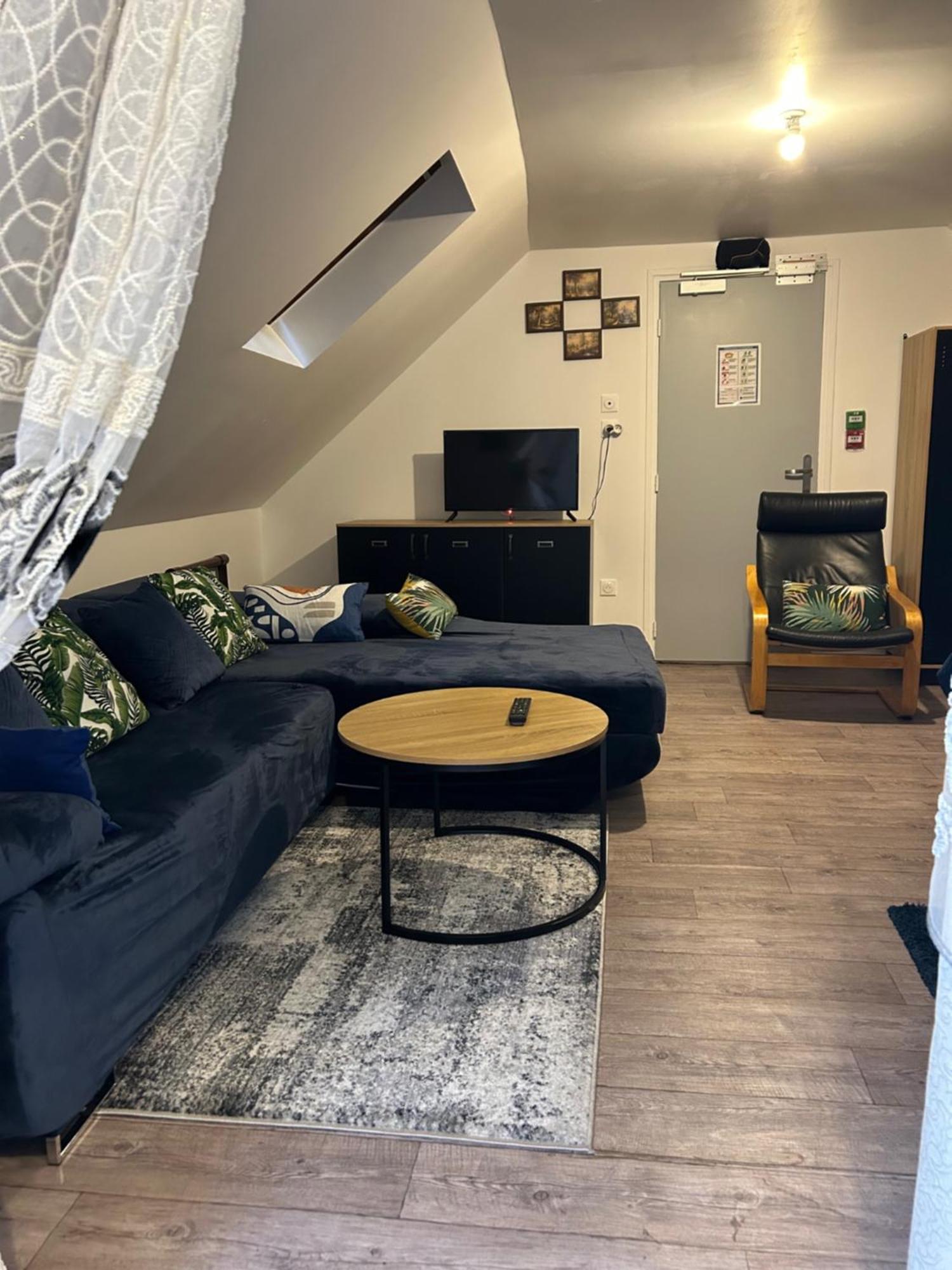 Hotel St Charles Rambouillet Εξωτερικό φωτογραφία